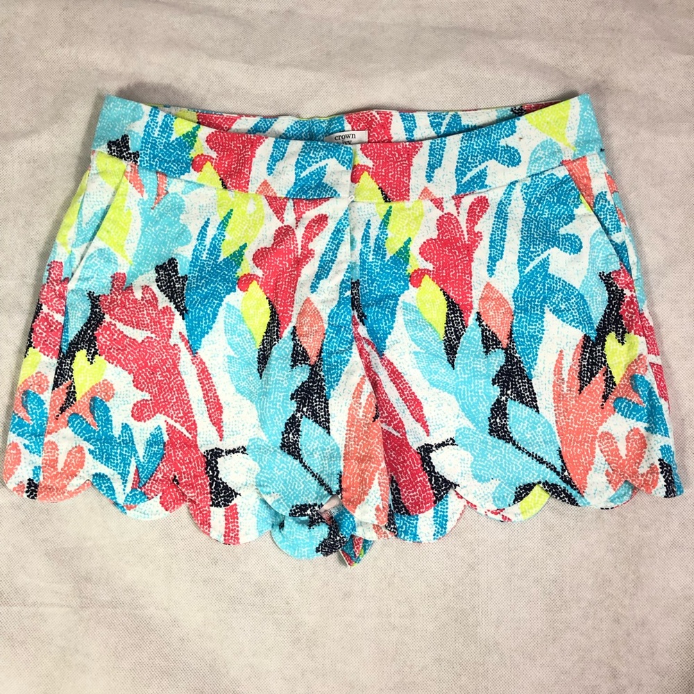 Crown & Ivy Shorts sea them coral